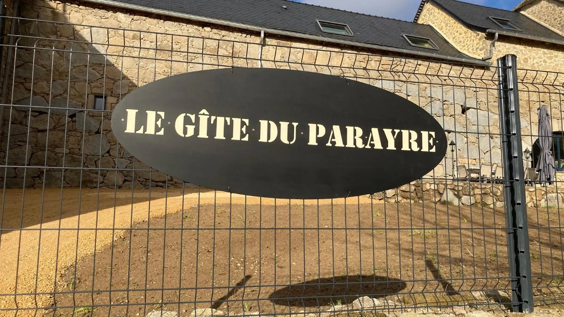 Le Gite Du Parayre Lunac Frankrike
